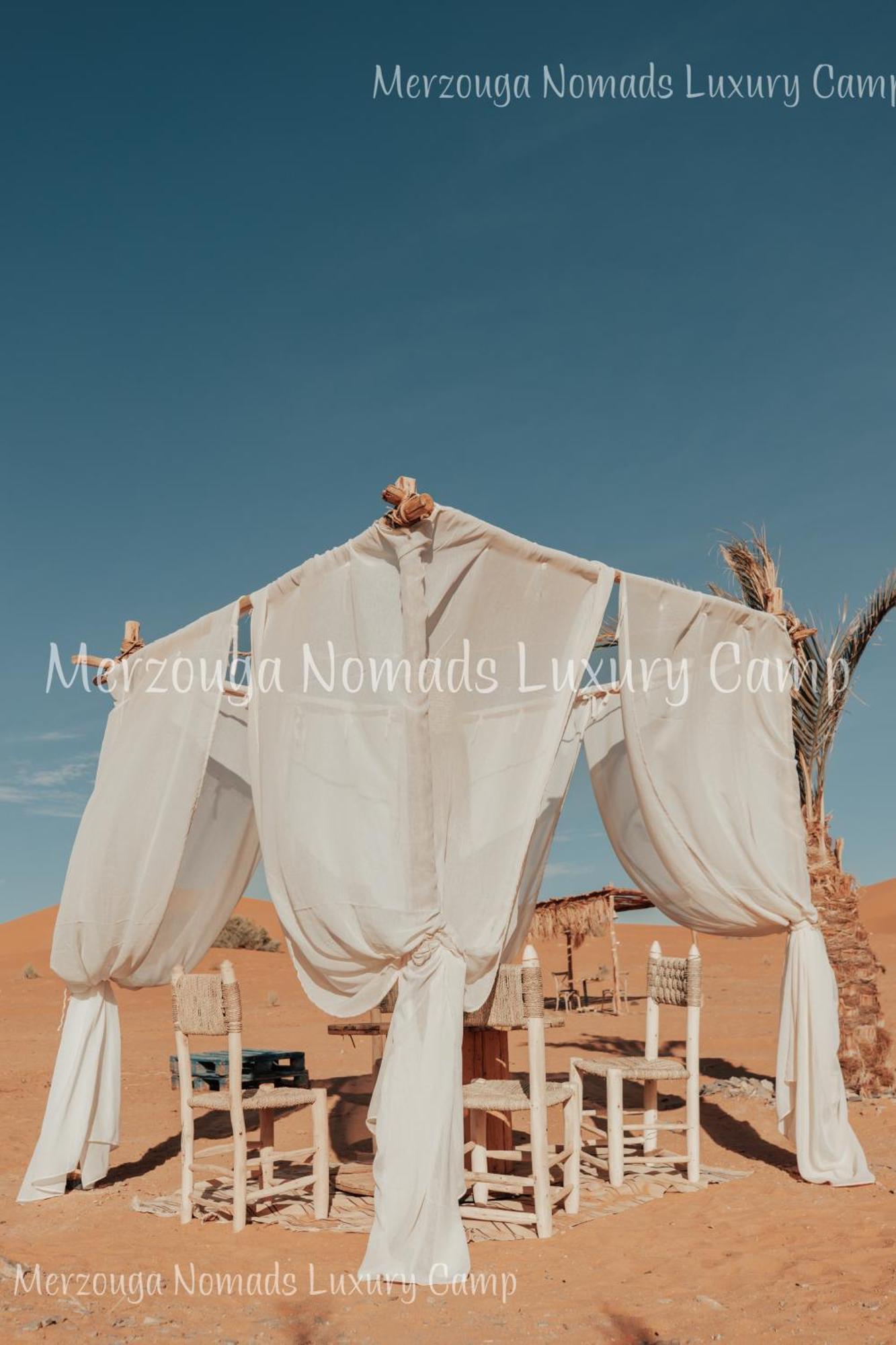 Merzouga Nomads Luxury Camp Exterior foto
